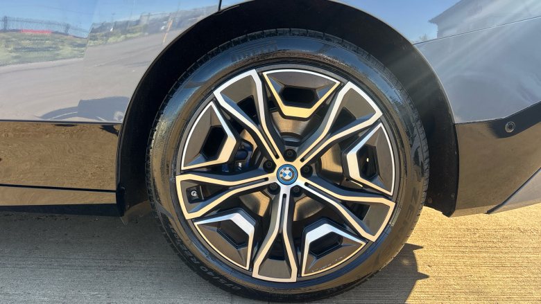 BMW iX 455kW M60 111.5kWh 5dr Auto Electric Estate